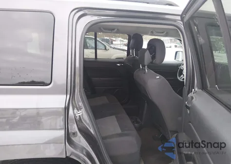 2016 Jeep Patriot Latitude из США, поврежденный, VIN 1C4NJRFB4GD783150